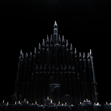 Amidst the flames, may our organs resoun