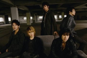 Beautiful you/sen nen koi uta (w/bonus t