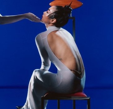 Hold the girl (new edition)