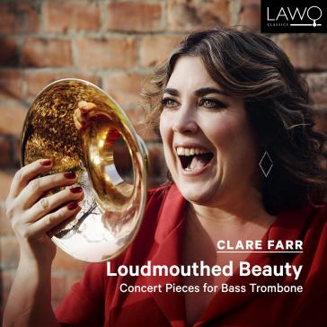 Loudmouthed beauty