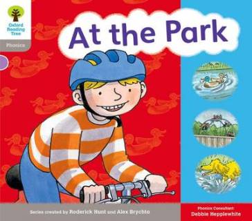  Oxford Reading Tree: Level 1: Floppy's Phonics: Sounds and Letters: At the Park    -0